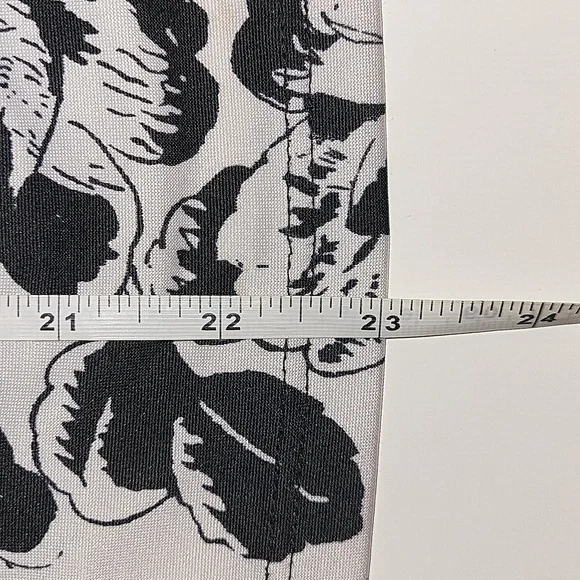 Carol Rose Black and White Blouse (M) - Picture 11 of 12